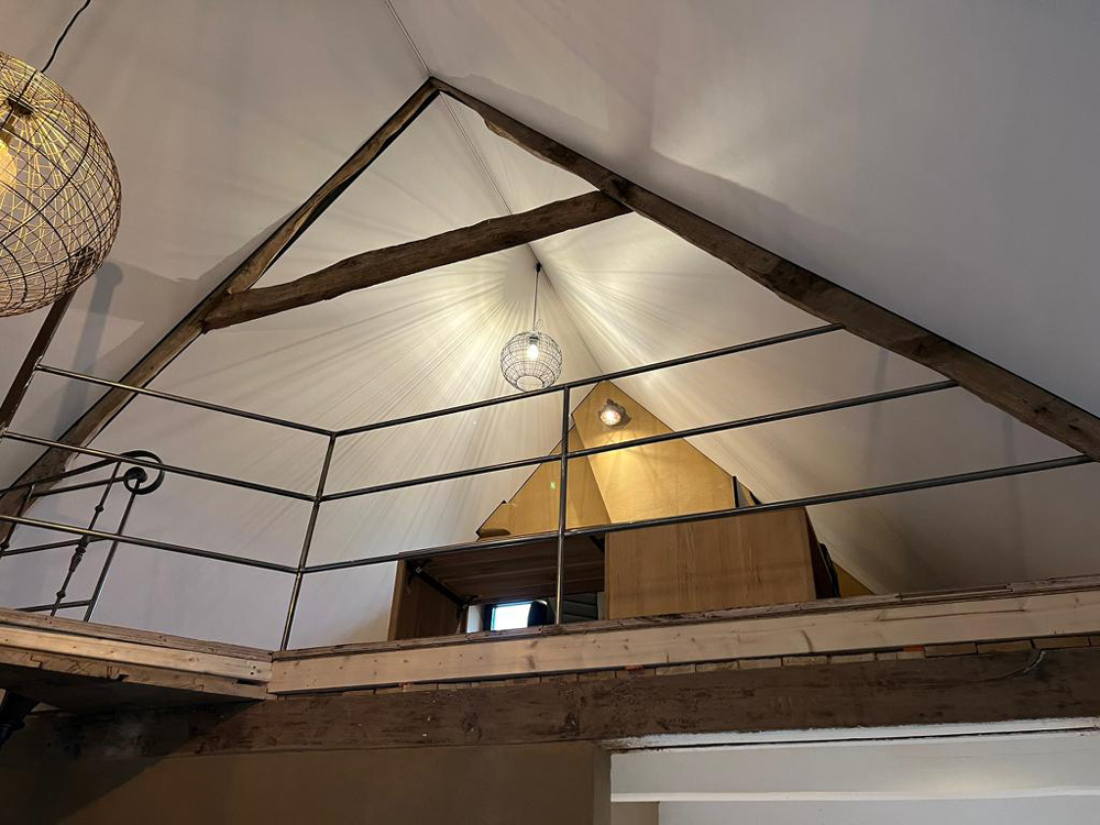 spanplafond schuin dak